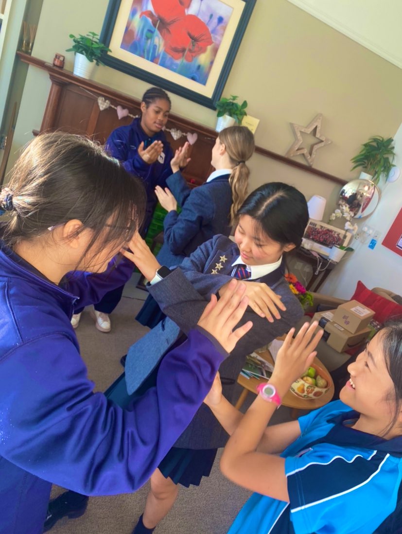 RoedeanHouses's tweet photo. Fun and games in the #House4 office! 🙌🏼 #handclapping #games #fun #friends #laughter #together #iloveboarding https://t.co/9HdPJXfHSX