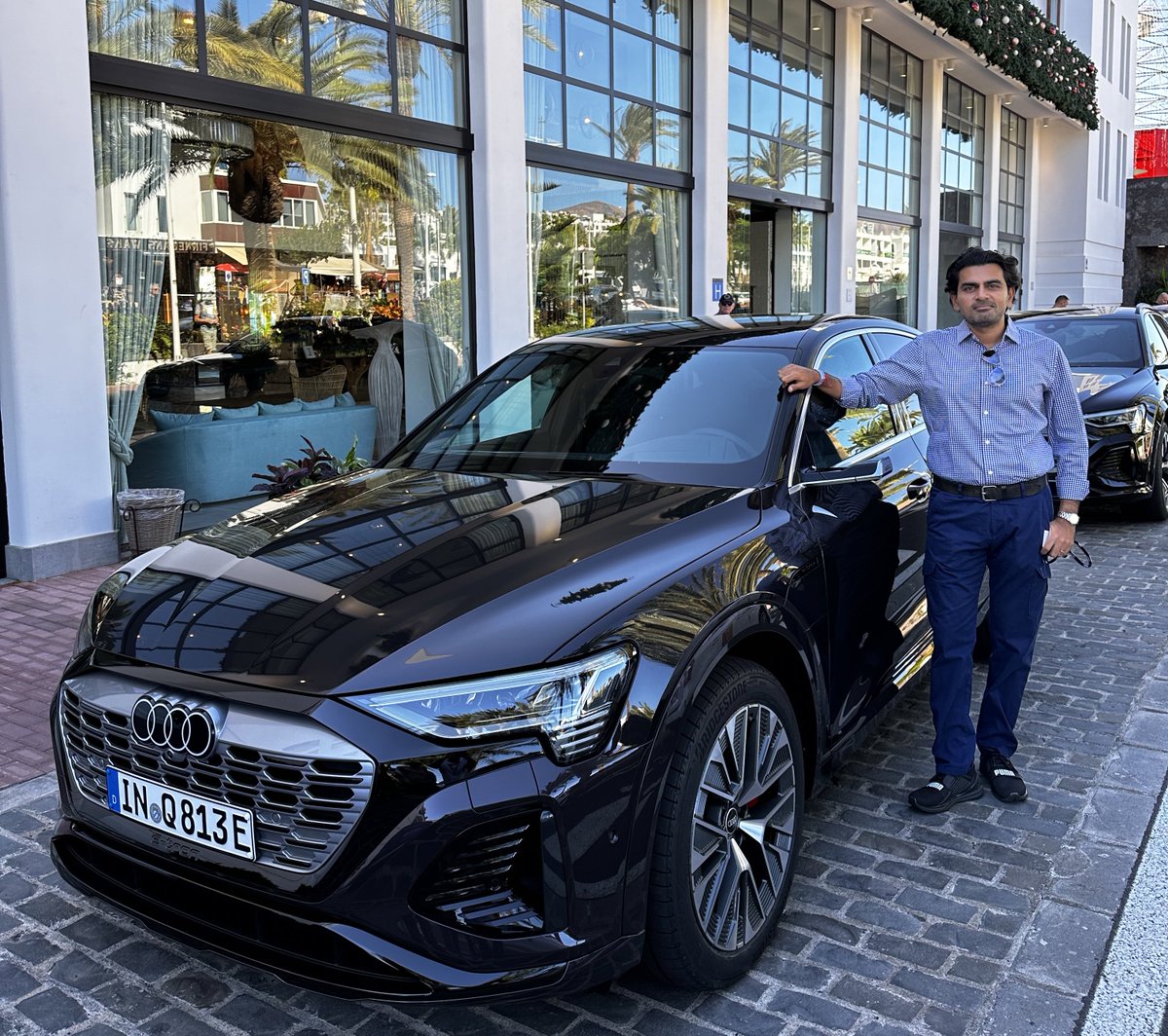 sidpatankar's tweet photo. And now while I’m still the Lord of the Rings(!) the action shifts to the armed climes and a very hot new car. Here’s your first look at the all new Audi Q8 e-tron.
SVP
#Q8etron #audi #canaryislands #Lanzarote #SUV #electric #globaldrive https://t.co/Gp98j7QV9f