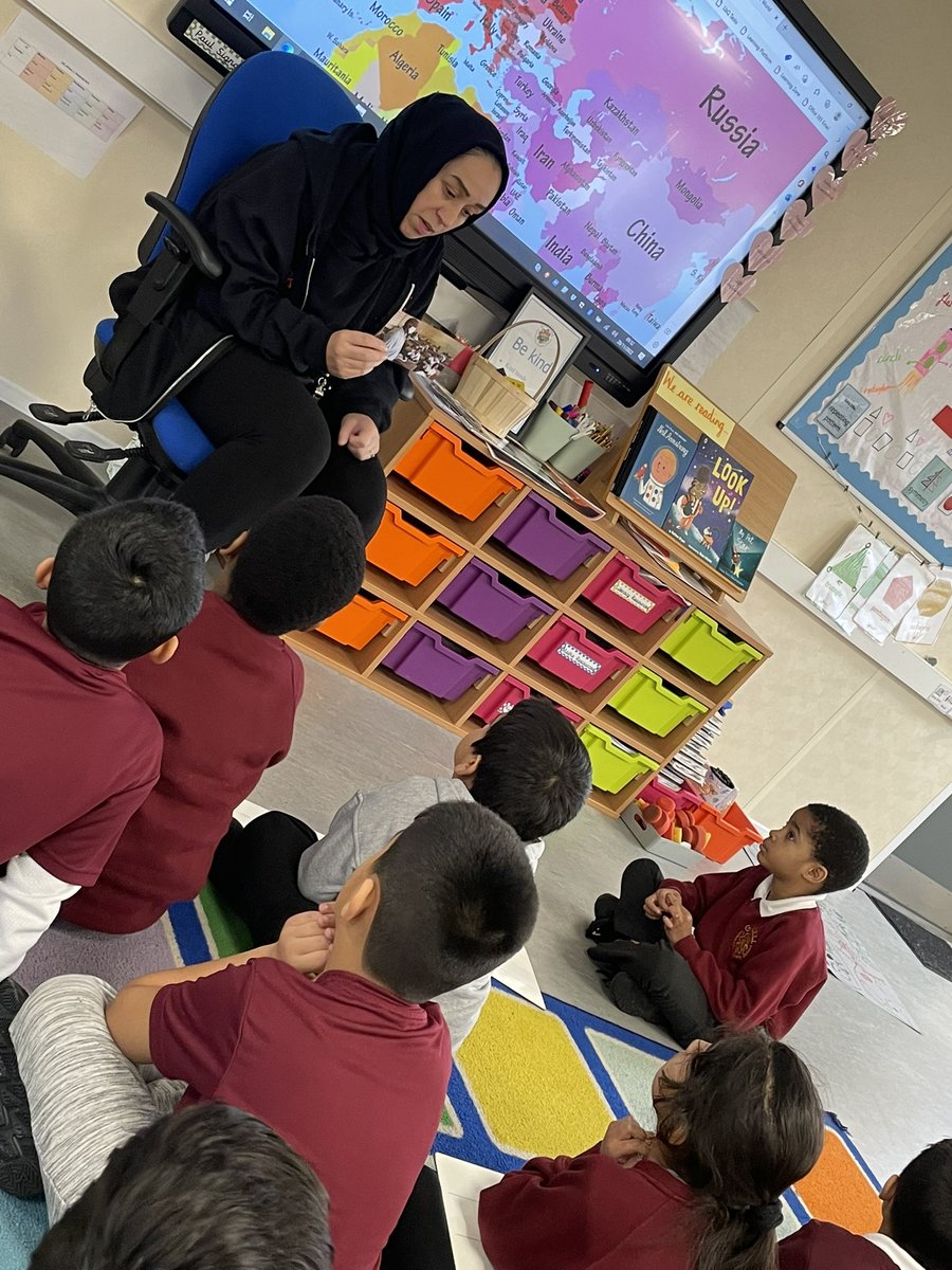 2L have discussed where we were from and found it on a map. We looked at classrooms from around the world and discussed how they were similar or different to our classroom. We learnt that everybody has the right to go to school &amp; a good quality education. #article28 <a href="/GaskellRRSA/">Gaskell Rights Respecting School</a>