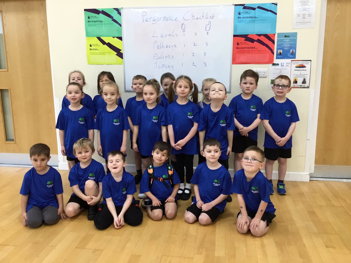 wla_y1's tweet photo. Team Class 1 in their new PE shirts. https://t.co/RmjaWvFuOU