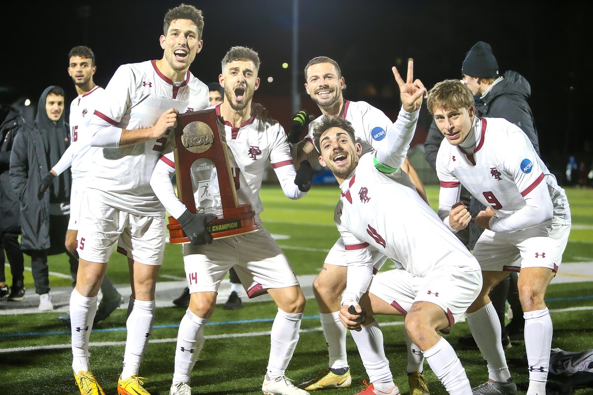 NCAADII's tweet photo. The #D2MSOC national semifinals are set to kick off on Dec. 1 from Seattle, Washington.

1️⃣ @FPUMSoccer vs. 4️⃣ @lakeeriemsoc 
2️⃣ @csupmsoccer vs. 3️⃣ @BarryUSoccer 

Get to know the four teams that remain here ➡️: https://t.co/C6sliIvdyE

#D2Festival | #MakeItYours https://t.co/LWzB0BAEGy