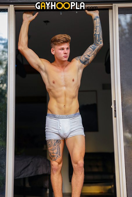 2 pic. Gunnar Bishop is so hot, we had to share more!

Check out this studs solo and a full set of drool
