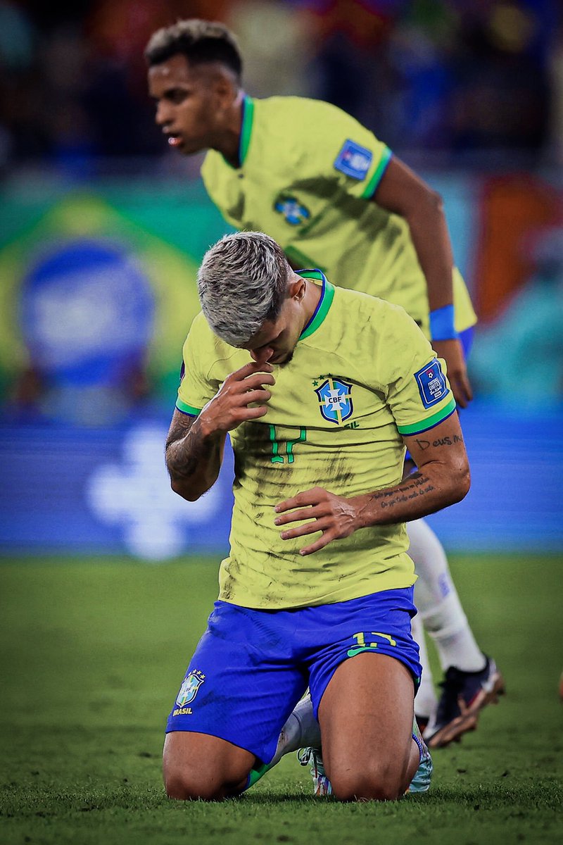 picsnjrr's tweet photo. Bruno Guimarães. https://t.co/rMbD1VlDbO