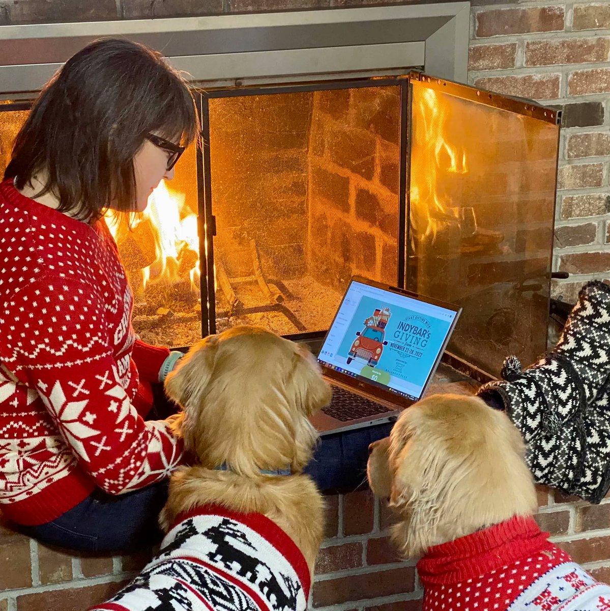 IndyBar Foundation Board Member Bri Clark, Dentons Bingham Greenebaum, is getting into the holiday spirit and checking off gifts for her friends and family fireside. Join Bri and her adorable pups and check out the amazing items up for auction. Bid now at givergy.us/IndyBarGiving2….