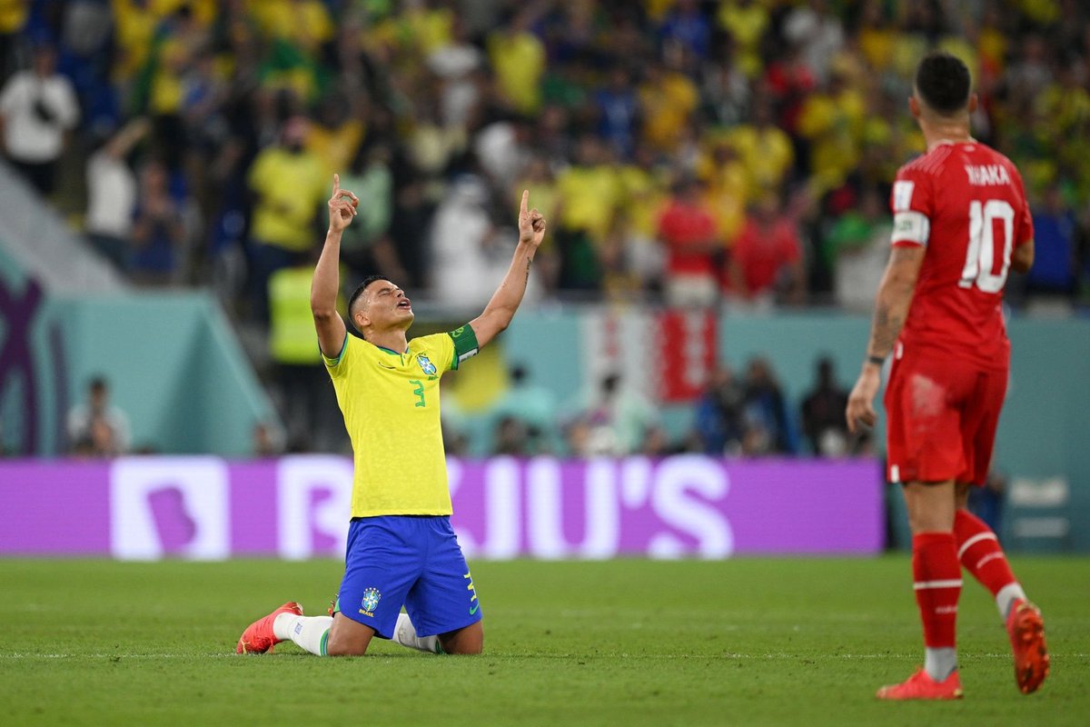 samueljoel280's tweet photo. Hero of the match #CASERMARHINO #TSilva💥💥 https://t.co/l0MYKjtJXp