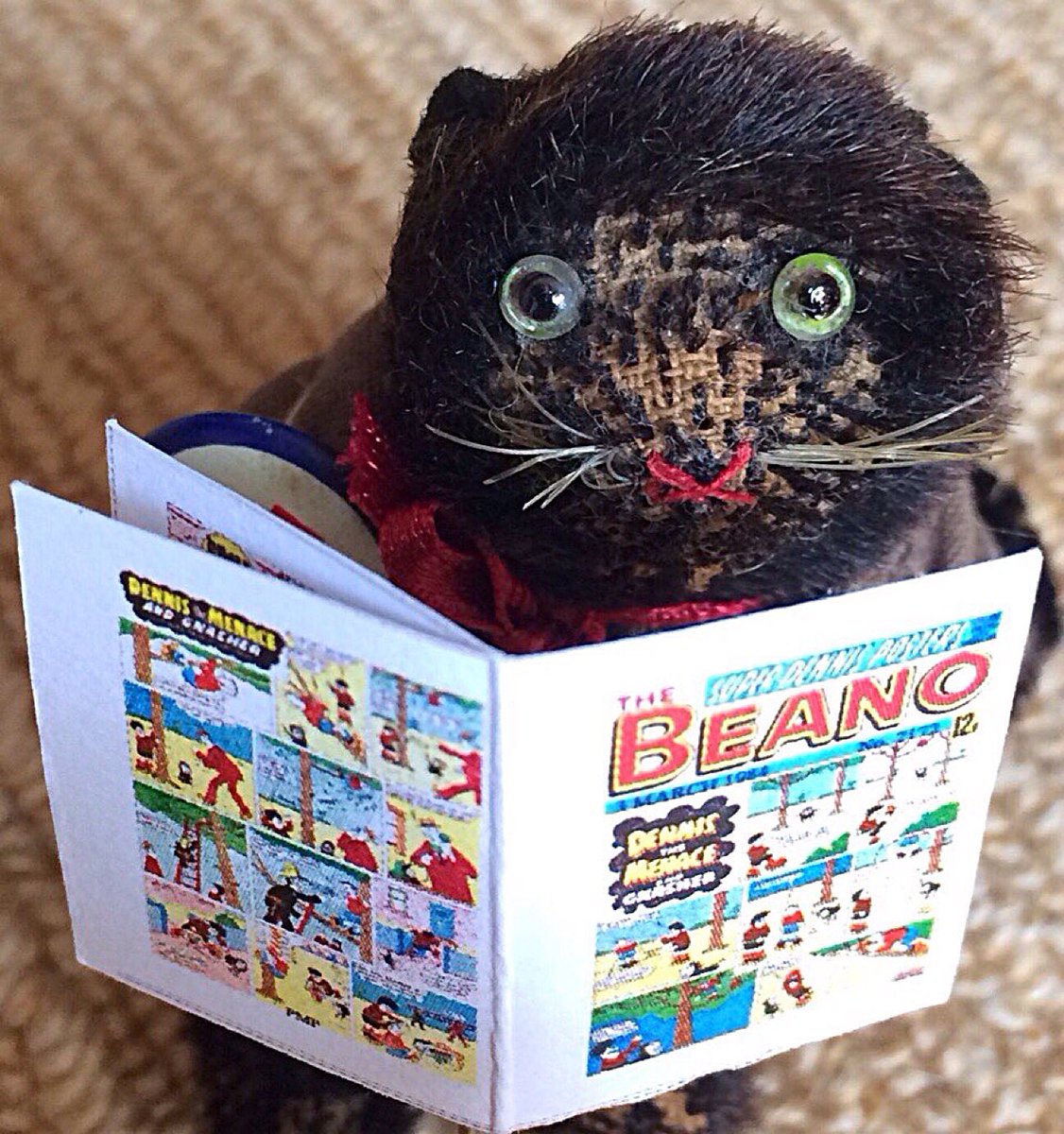 Haha, Alan hasn't exactly been studying up on his #WW1 history, has he?!