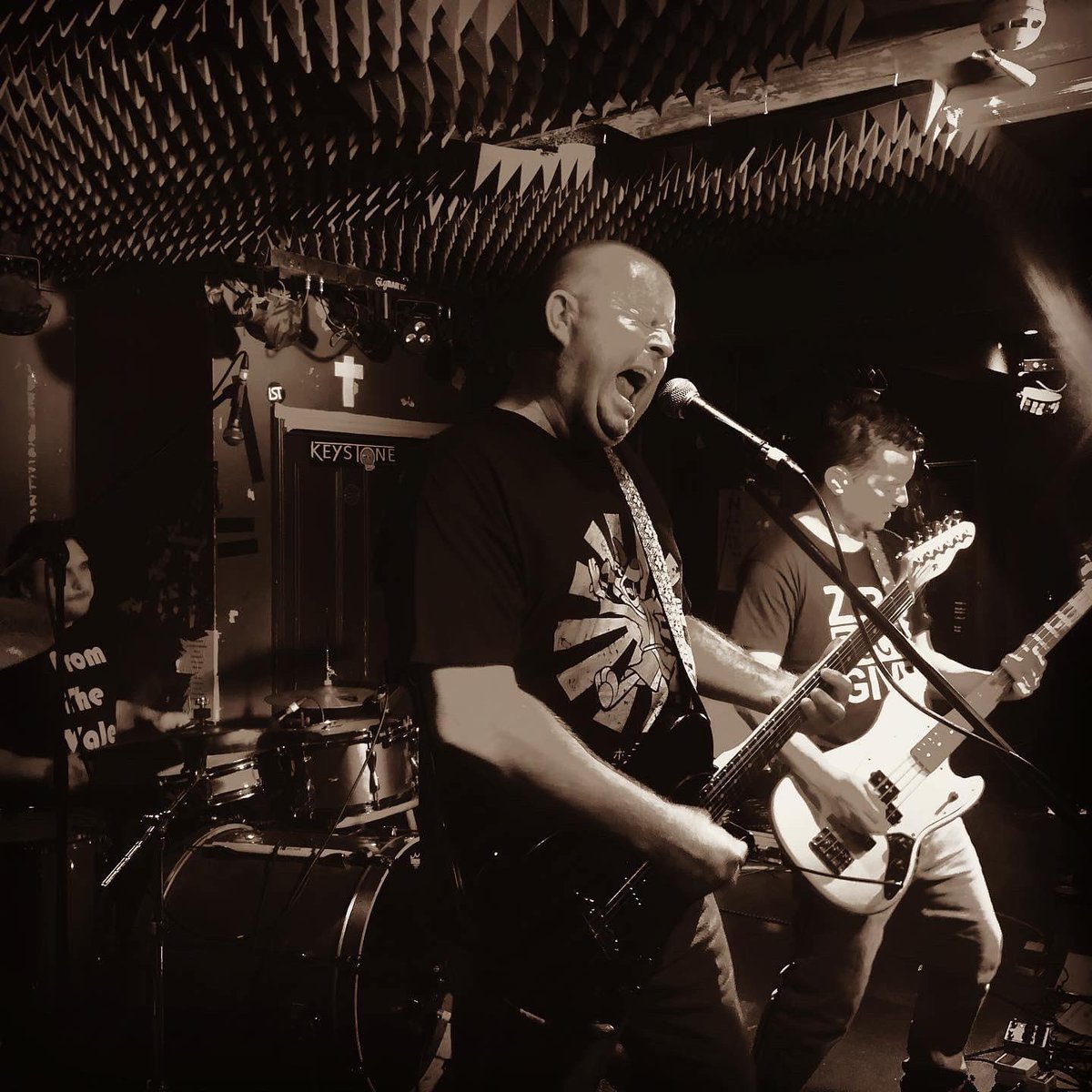 Thanks Dave &amp; <a href="/civil_war_uk/">Civil War</a> for putting us on the lineup last Sat at the legendary <a href="/TheHopeLiveN1/">Hope and Anchor Live</a> 

We were so well looked after &amp; enjoyed seeing/hanging out with the bands (check them out) <a href="/kathnthekicks/">Kath & The Kicks</a> @ZilchBandUK &amp; <a href="/sleepingisalice/">aliceissleeping</a> 

Thanks to the everyone who turned up too!