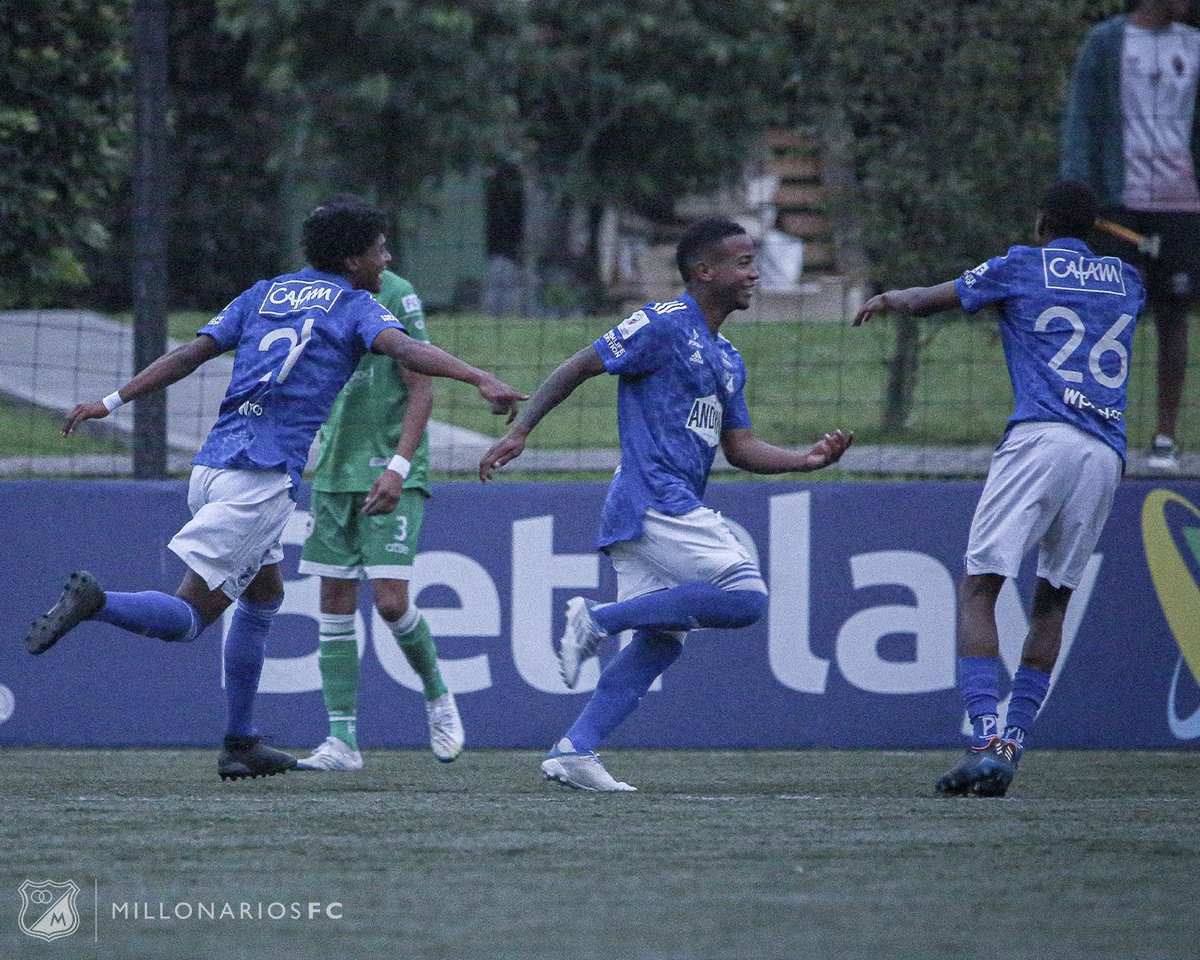 MillosFCoficial's tweet photo. 🙌🏆💙⚽️🔝

Compartimos algunas imágenes de la victoria de nuestra Sub20 frente a Equidad que nos coronó como Campeones de la Copa Metropolitana. 

¡Vamos muchachos! 🔵⚪️ https://t.co/JONc4sdsis