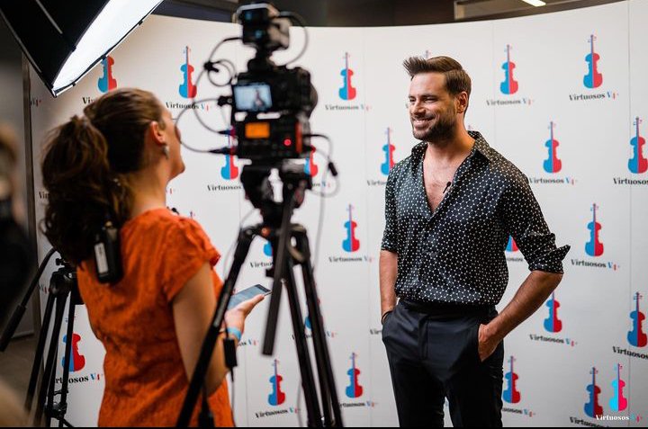 heeishauser's tweet image. Press conference