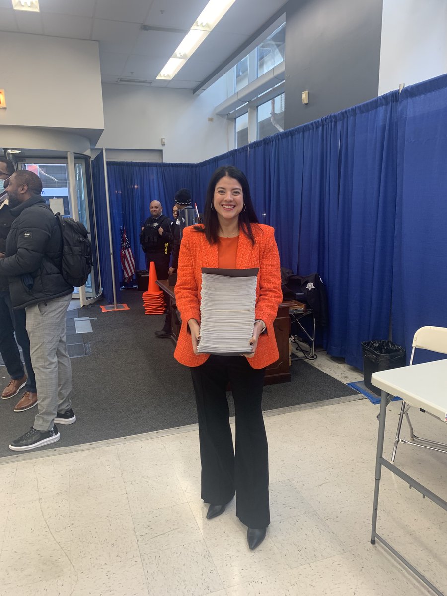 Thank you Chicago! Grateful for all those that helped us collect signatures throughout the city. I am ready to serve you again as your Chicago City Clerk!