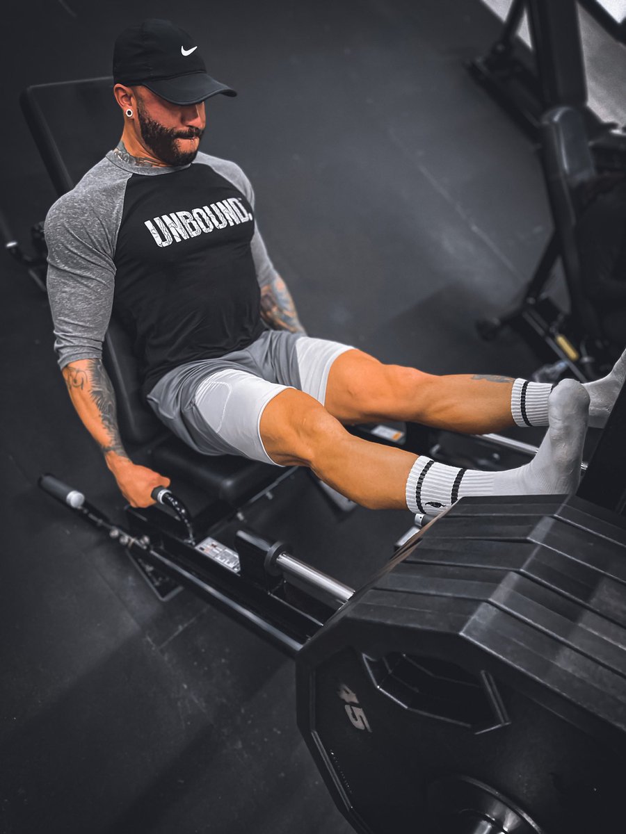 RamonYunes's tweet photo. Think less, do more @unboundsupps 

#NutraBio #TeamNutraBio #WithoutCompromise #BioCrew #UNBOUNDSUPPS #BEUNEQUALED #NPC #NPCCompetitor #Nationals #NationalQualifier #Mensphysique #MensPhysiqueAthlete #Fitness #FitnessJourney #BodyBuilding #BodyBuilder #Gym #GymMotivation #GymLife https://t.co/3HxAnT8FvV