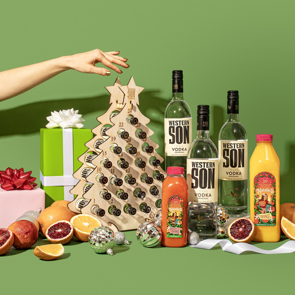 We’re counting down the days til #Christmas with a daily delight prize package #GIVEAWAY. 🎄We’re going to make it a December to remember for 1 lucky #winner when they receive an advent calendar from <a href="/westernsonvodka/">Western Son Vodka</a>, &amp; award-winning juices from Natalie’s. Enter to win on IG!