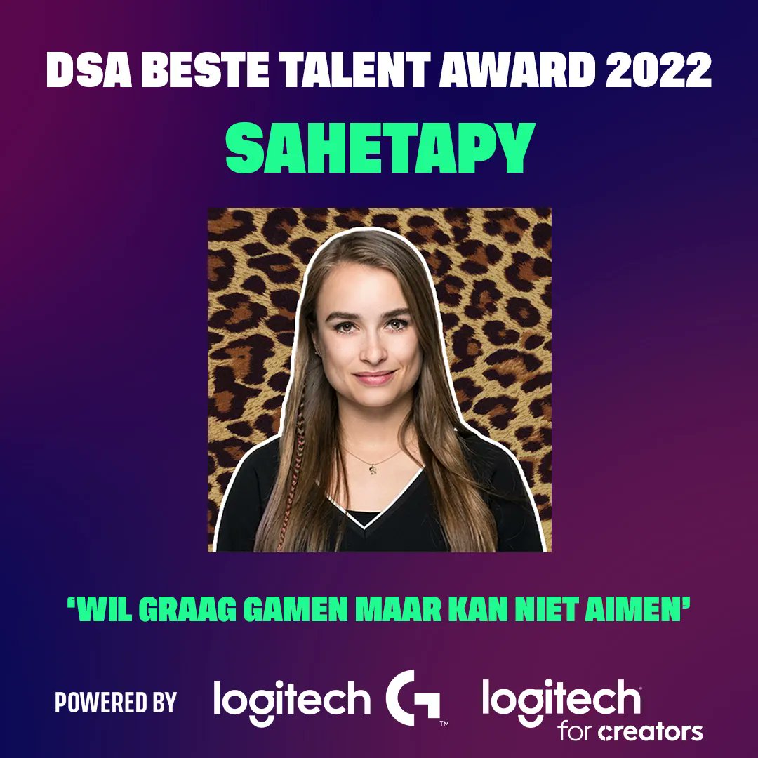StreamAwards_NL's tweet photo. Dit is @CarmenSahetapy
"Sahetapy neemt je mee tijdens haar dagelijkse IRL avonturen. Ze eet altijd, is vaak onderweg en is dol op PKβs: je ziet haar koken, ontmoet sowieso haar paard en spot haar vast een keertje op een random kermis of (achter)op de motor." 1/2
#DSA22 https://t.co/Lsdw4Ei7T2