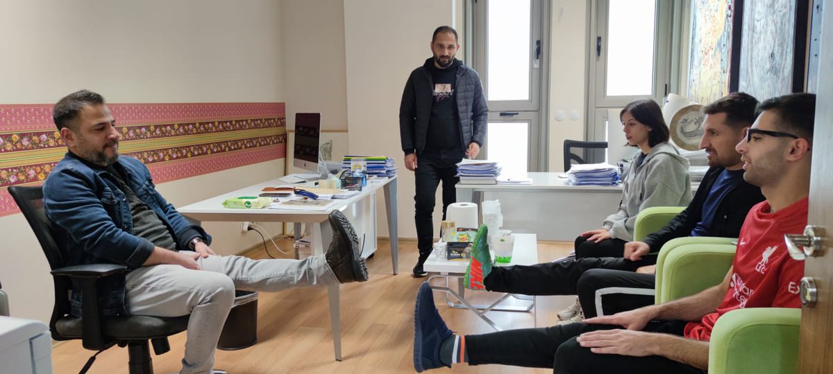 mau_sem's tweet photo. MAUSEM, Dr. Öğr. Üyesi Beyhan ÖZGÜR Önderliğinde Sosyal Fayda Odağında Açtığı Ofis Egzersizleri Programı Yoğun İlgi Görüyor!
@ibrahimozcosar @mardinartuklu @ArtukluBesyo 
Haber detayı linktedir: https://t.co/Rz8JfRZ5cV https://t.co/zyHOAGyCv9