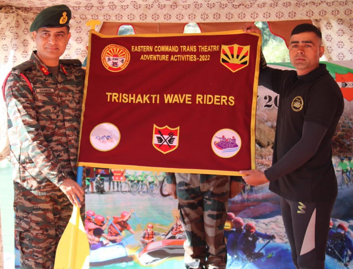 trishakticorps's tweet photo. #ECTTAA22
#TrishaktiCorps conducted 22 km White Water Rafting expedition on roaring rapids of #Teesta River. The joint Expedition witnessed participation of ITBP, SSB, Sikkim Police, NCC & College students alongwith Army personnel.
@adgpi
@easterncomd https://t.co/o7jLwzbSAH