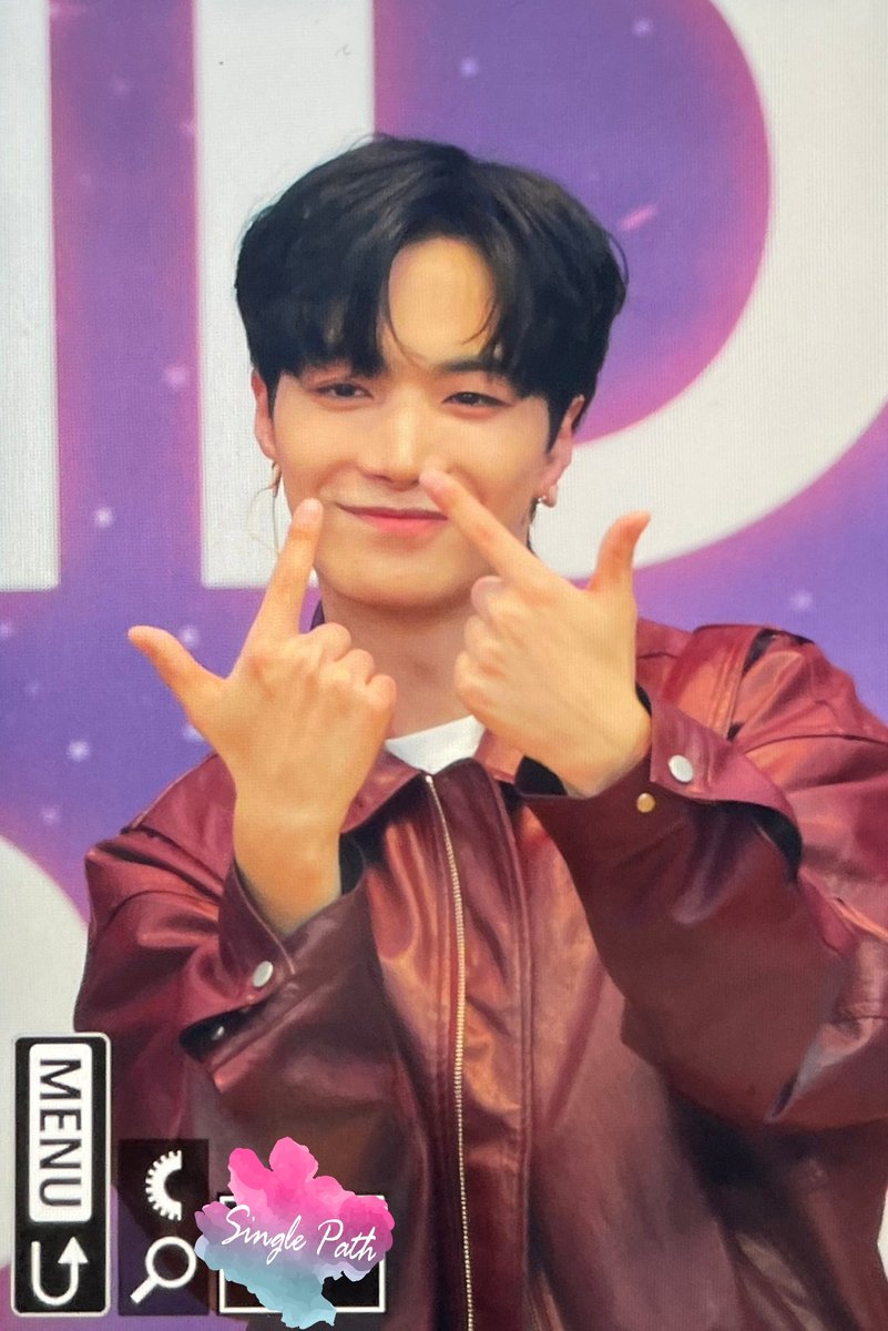 singlepath_'s tweet photo. 221128 아이돌라디오 프리뷰
221128 IDOL RADIO 預覽 

🐢 #김종현 #KimJonghyeon #金鍾炫 #부기 https://t.co/8QdZZSnLBS