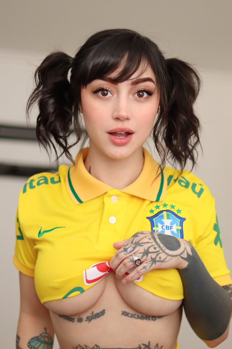 Hoje &eacute; dia de jogo 🇧🇷 Voc&ecirc;s est&atilde;o acompanhando? https://t.co/QLIUjma68n