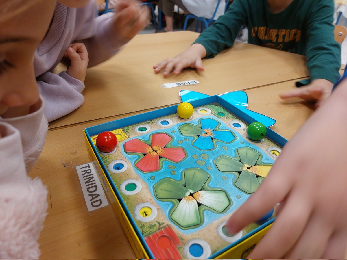 AFIM21_alm's tweet photo. No hay mejor manera de empezar la semana que con las actividades del #ProgramaPROA+Transformate @EducaAnd @educaciongob en el @AraceliCeip con @AFIM21_alm #conectarjugando
Diversión y aprendizaje a tope!! https://t.co/XToVh7K3ul