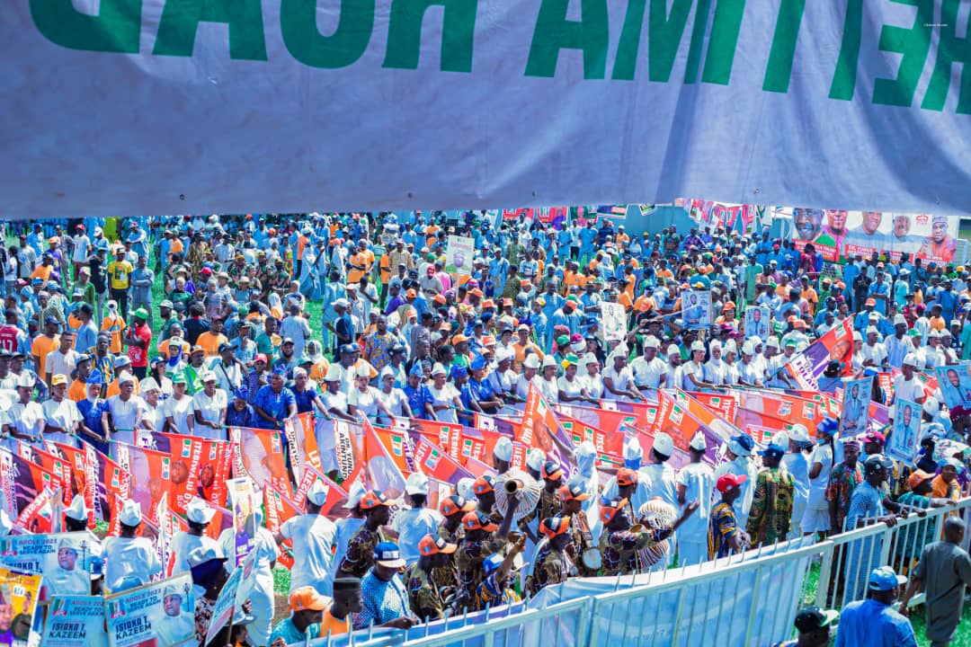 BashdaWeb3's tweet photo. Oyo State APC Officially kicks off 2023 Campaign with Unveiling of Candidates/Zonal Rally in Oyo Town.
E le ri draw
#BATKSM2023
#sweepItclean https://t.co/K5HQQaYGqu