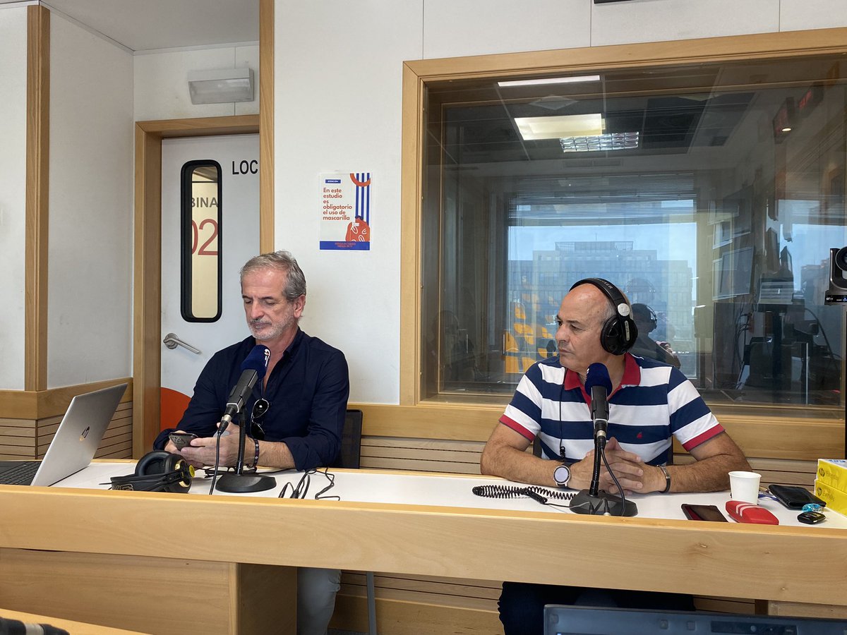 TodoGolesRadio's tweet photo. Tiempo de tertulia, #Tagoror en #ElDeportivoCR 📻⚽️
Con @TrujilloChus, @Carlosguilledh, @EduardoChinea, @gallobarroso y @aradogonzalez. https://t.co/C6mB0kWrzA
