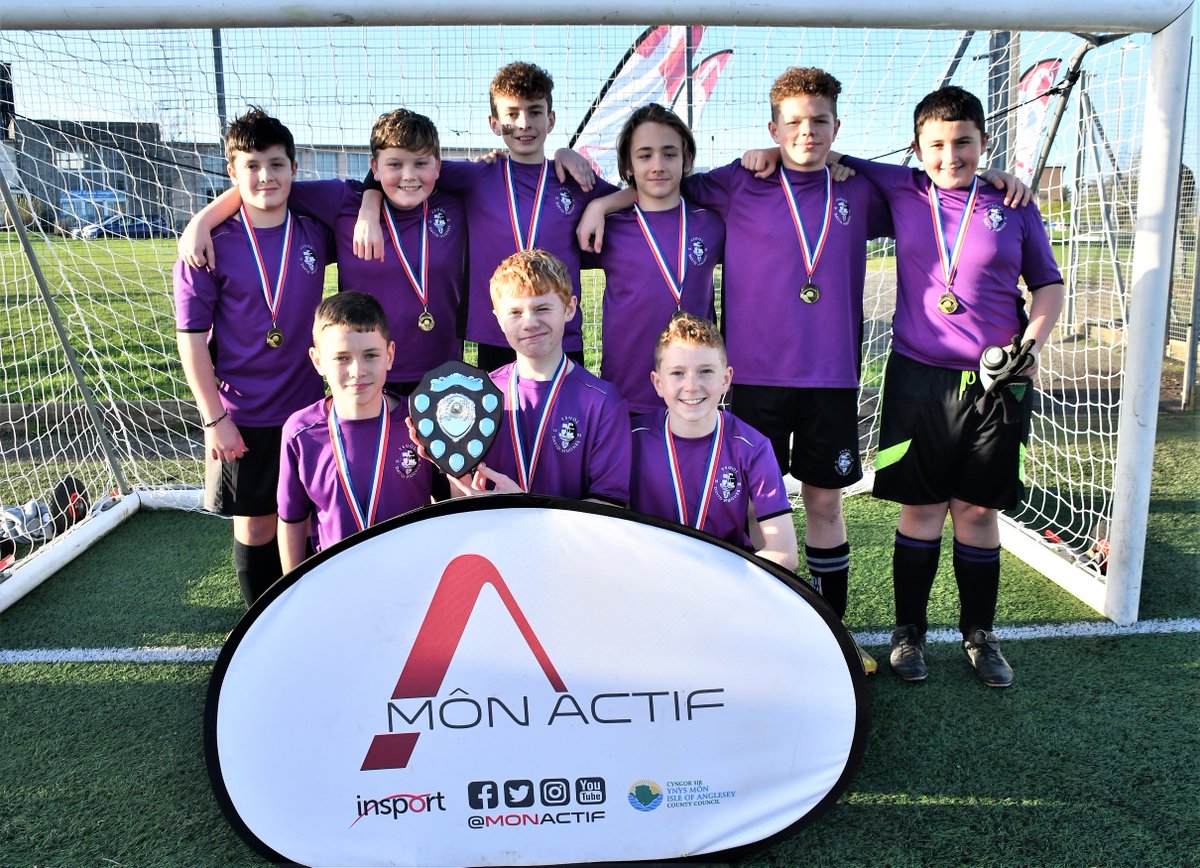 cyngormon's tweet photo. 1/2 Cystadleuaeth 7 pob ochr Ysgolion Uwchradd Môn ar gyfer bechgyn (25/11) @Mon_Actif
Blwyddyn 7: Enillwyr @GyfunYsgol Ail @Y_S_T_J
Blwyddyn 8: @DavidHughesYDH Ail @Y_U_Caergybi
Blwyddyn 9: @GyfunYsgol Ail @DavidHughesYDH https://t.co/FDTo16MY0E