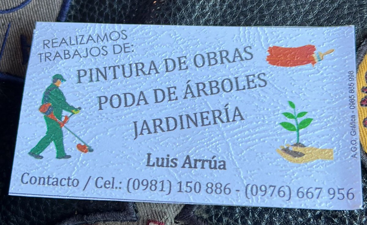 RobertoOvelarM's tweet photo. Conocí a este paraguayo trabajador, que como la mayoría no puede disfrutar de la compañía de su hija, pues para dar de comer a su hija y sobrevivir él debe trabajar de lunes a lunes. Aquí su tarjeta, ayudemos a este pobre prójimo https://t.co/gY41IMi2t7
