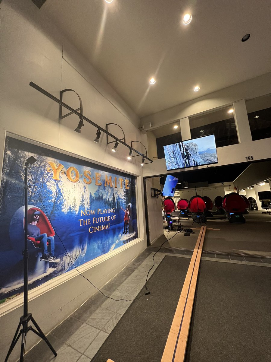 Thomas, VR founder tweet media