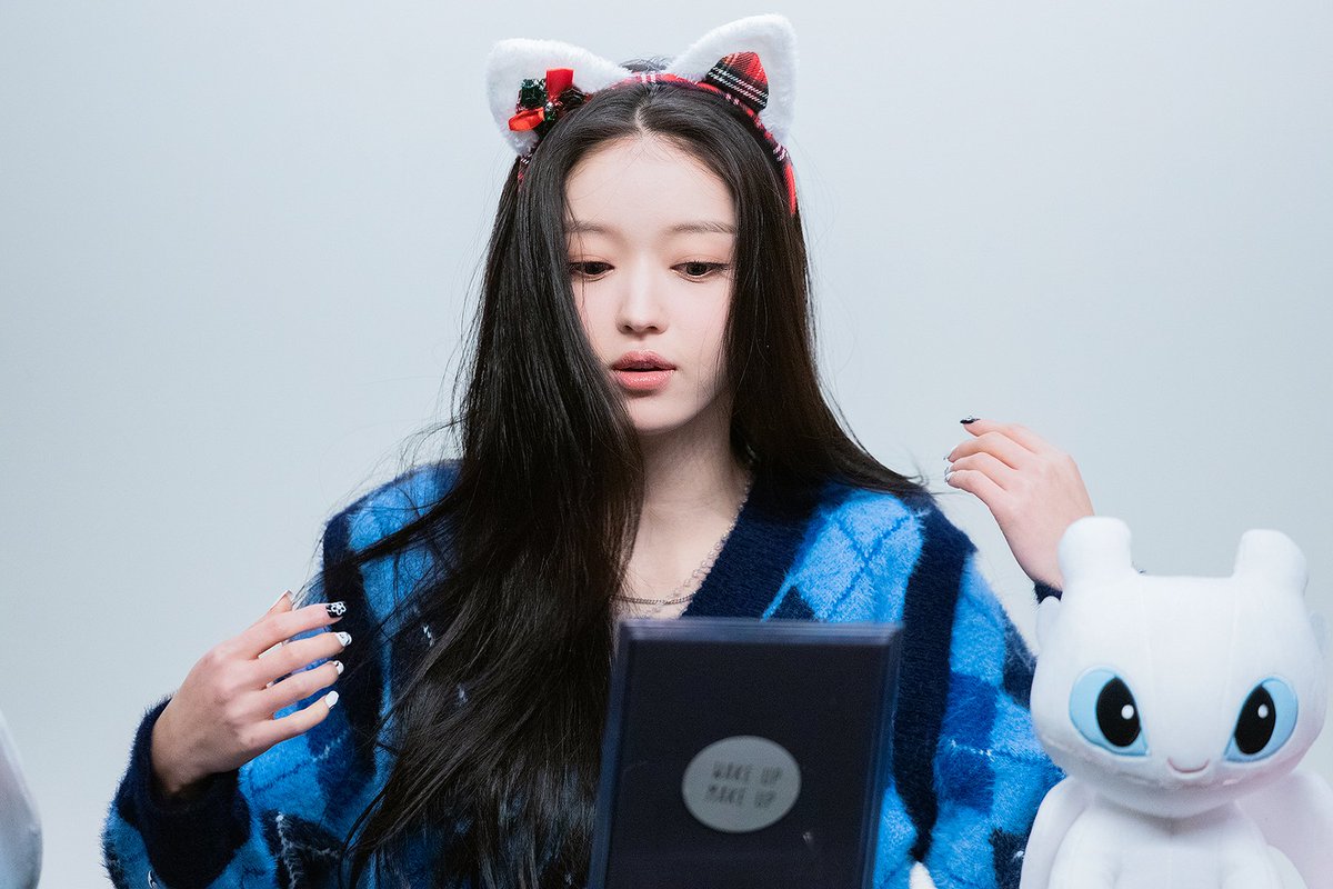 yooachyopa's tweet photo. 22.11.26 팬싸인회 유아
#오마이걸 #유아 #유시아 #YooA
#OHMYGIRL https://t.co/CuT8m9EcGw