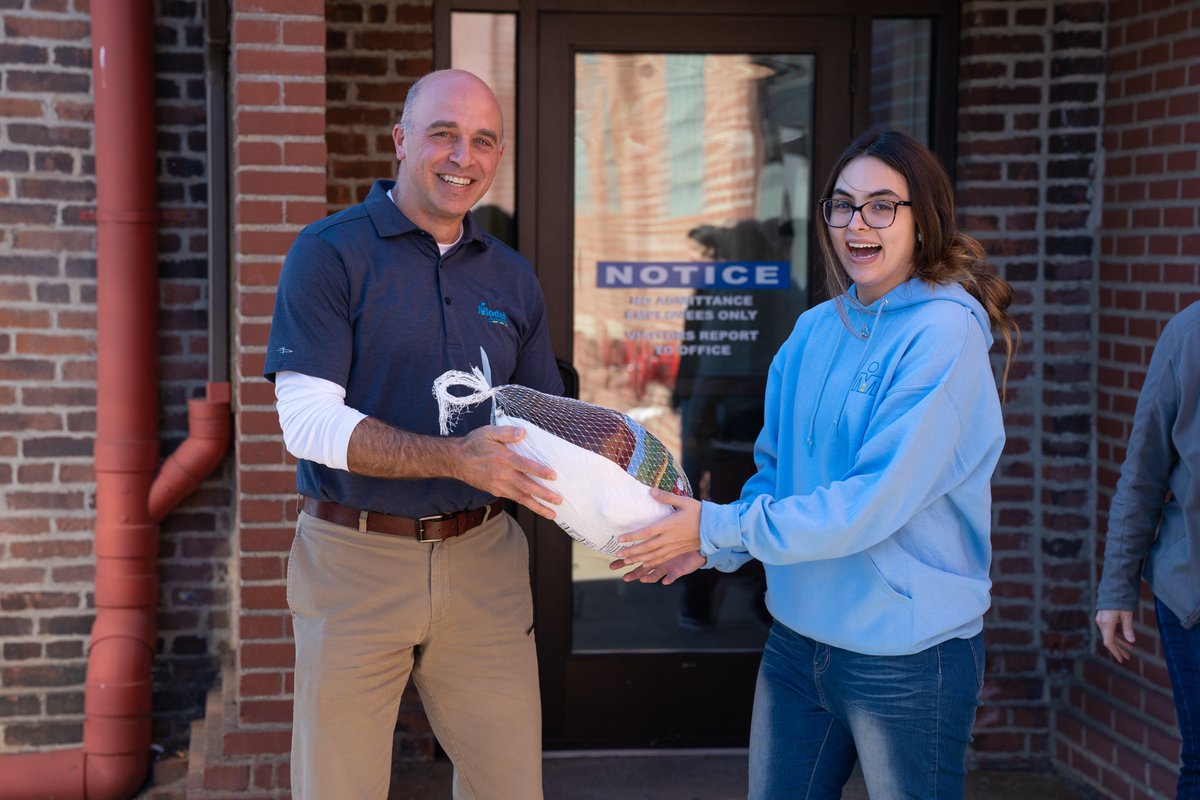 modelcleaners's tweet image. We hope everyone had a wonderful Thanksgiving break!
.
.
.
#ModelCleaners #MondayMotivation #Thanksgiving #Pennsylvania #ShopLocal