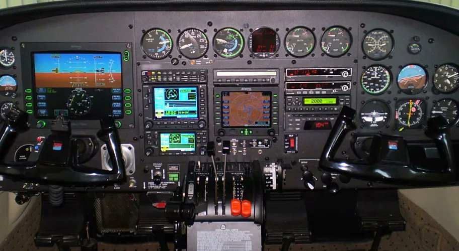 AeronauticalIns's tweet image. Throwback to one of our first installations many years ago. 

#panelupgrade 
#aeronautical_aviation 
#garminaviation 
#genesysaerosystems 
#avidyne 
#jpinstruments