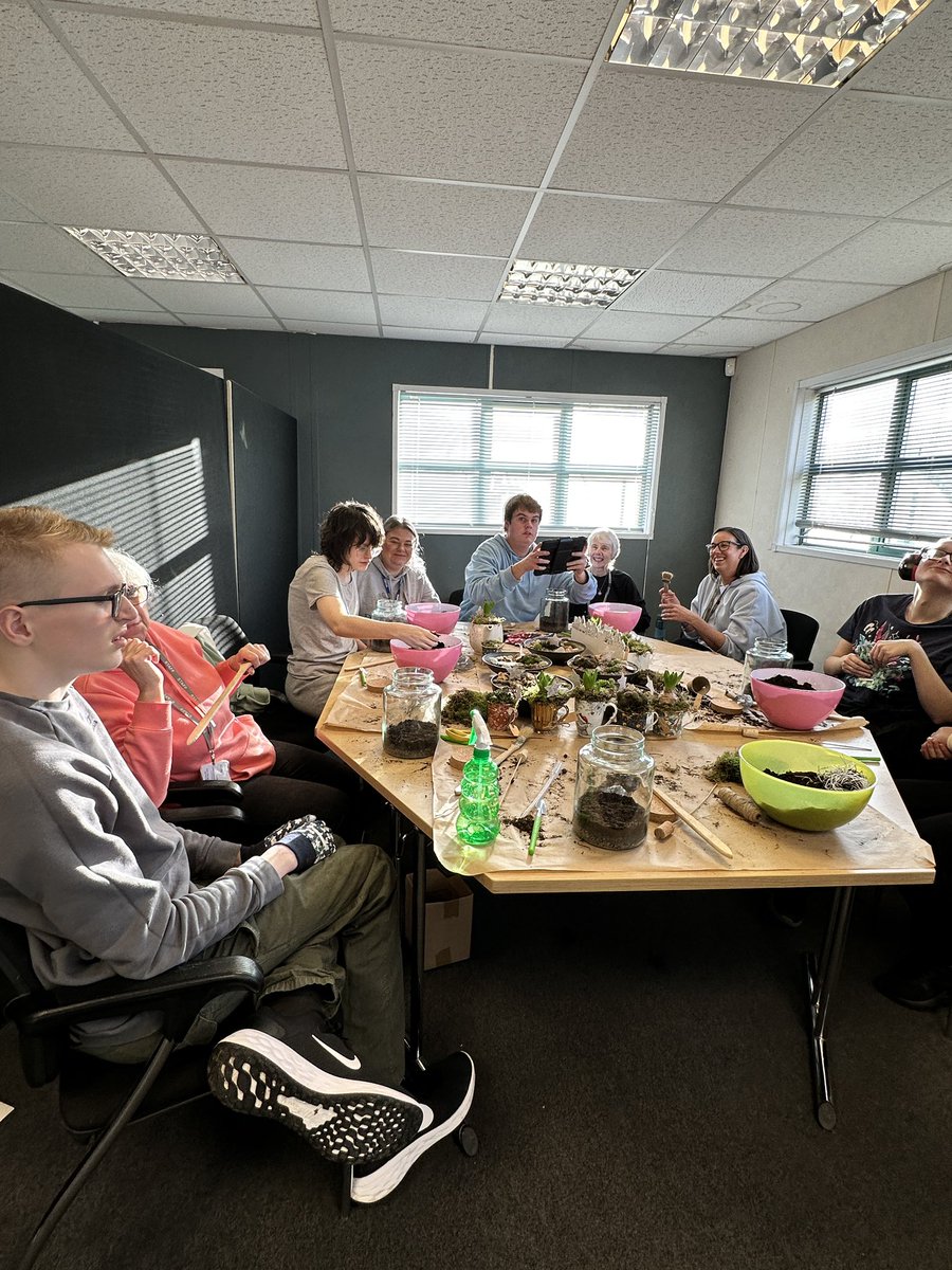 RobinB1707's tweet image. Today I headed out to see our new  “pre-loved” upcycling scheme at the Lyme and Wood Learning Hub.
A fabulous example of creativity can help sustain the planet
#upcycling #preloved #reuse #Sustainability #cretivity #Autism @Wargrave_Autism