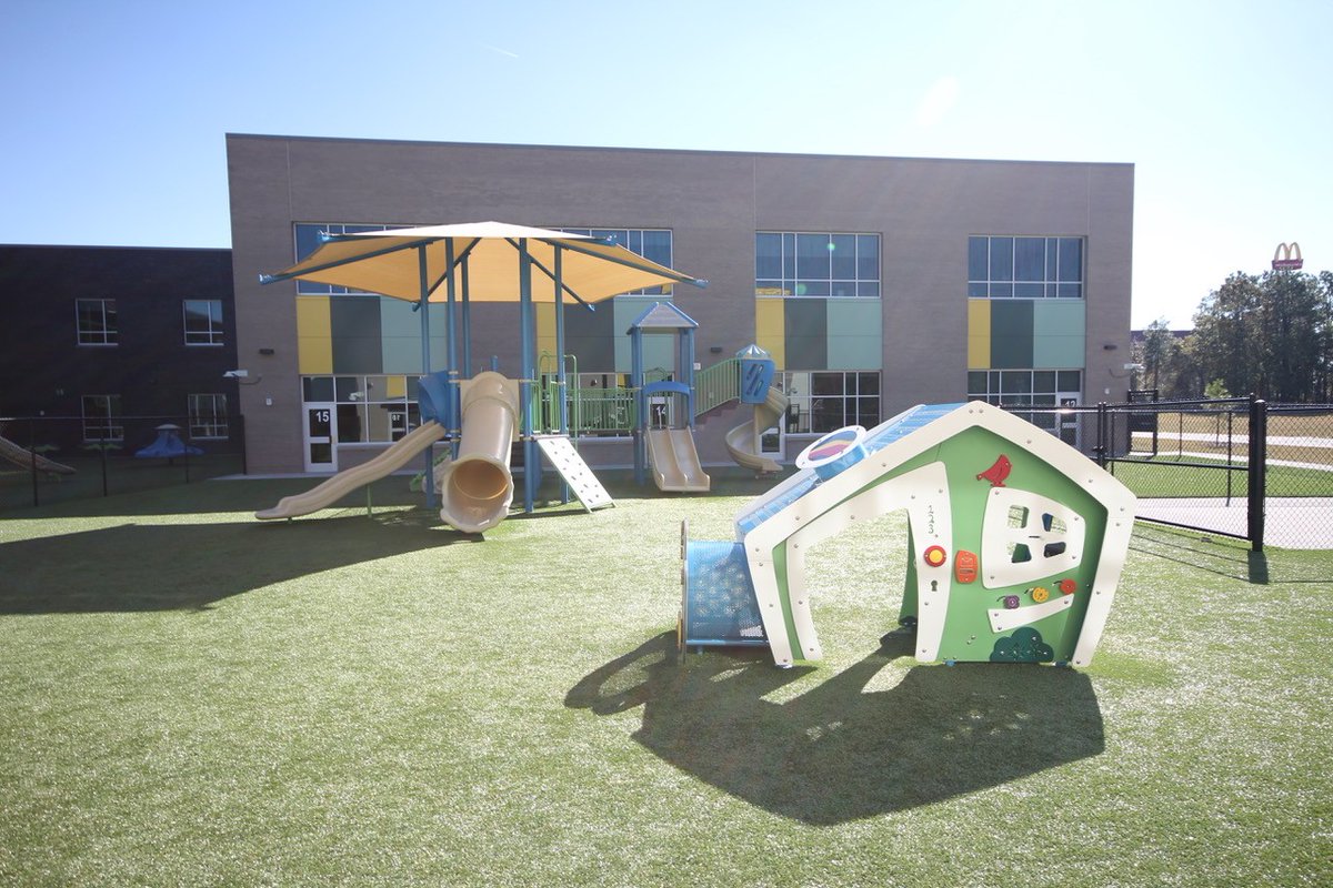 churchichrec's tweet photo. Here are a few snaps of a gorgeous new project we recently completed for @BethelHanberry Elementary School in Blythewood. I think it's safe to say there are some very happy BHE Bears since the completion of this project! π»ππ
#PlaygroundProjects #PlaygroundDesign #BHEBears https://t.co/HQfWM0Kp6v