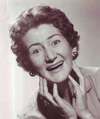 merlinpapin3's tweet photo. .@FredOL69007 Aujourd'hui l'actrice #FranRyan aurait eu  106 ans (décédée en 2000)  , on a pu la voir dans 

Le Ciel s'est Trompé
Pale Rider
Les Bleus
Rocky II
La Force de Vaincre
Le Gang des Frères James
Le Récidéviste https://t.co/1vidh467X8