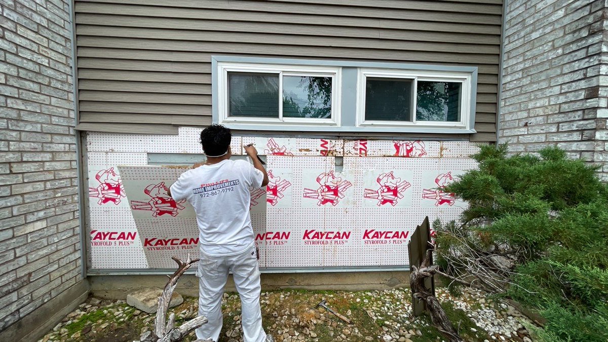 phi_dfw's tweet image. Back to work &amp;amp; doing what we do best - Improving Your home!

Hope everyone had a great Thanksgiving!

#dfwcontractor #phillipshomeimprovements #phi25 #carpentry #painting #roofing #gutters