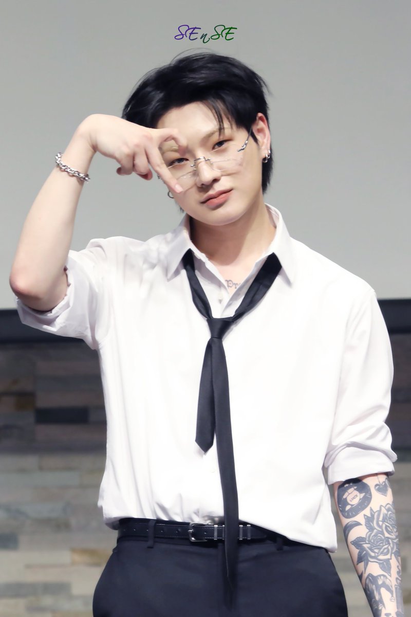 221127 케타포 팬싸 HQ 
🫶🏻❤️‍🩹

#VICTON #빅톤 #도한세
#한세 #DOHANSE #HANSE
#VICTON #Choice #Virus #바이러스