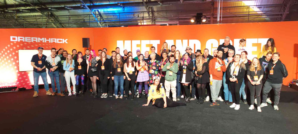 My feed rn is the best. Post #DreamHack love! ❤️ I stand by what I said on my first event ever, 2017: Dreamhack has an undeniable family feeling, and leaving is heartbreaking ❤️ thank you all creators, coworkers, crew and visitors making #dreamhackwinter such a great experience!