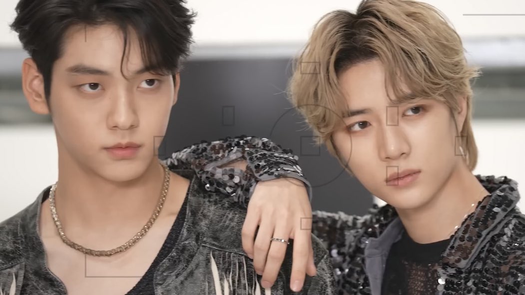 beomgyu and soobin attacking us with their visuals..