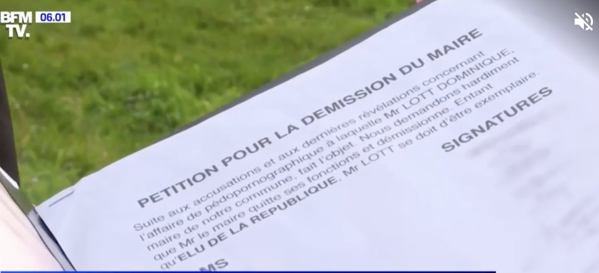 tcabarrus's tweet photo. Le maire d'#Echenon (#CotedOr), accusé de #pedopornographie, refuse de démissionner avant son procès en avril 2023. Il continue d'habiter dans le logement de fonction, à côté de l'#ecole et des enfants. Une situation qui inquiète et révolte les habitants qui font une pétition. https://t.co/eWwyWJjrDC