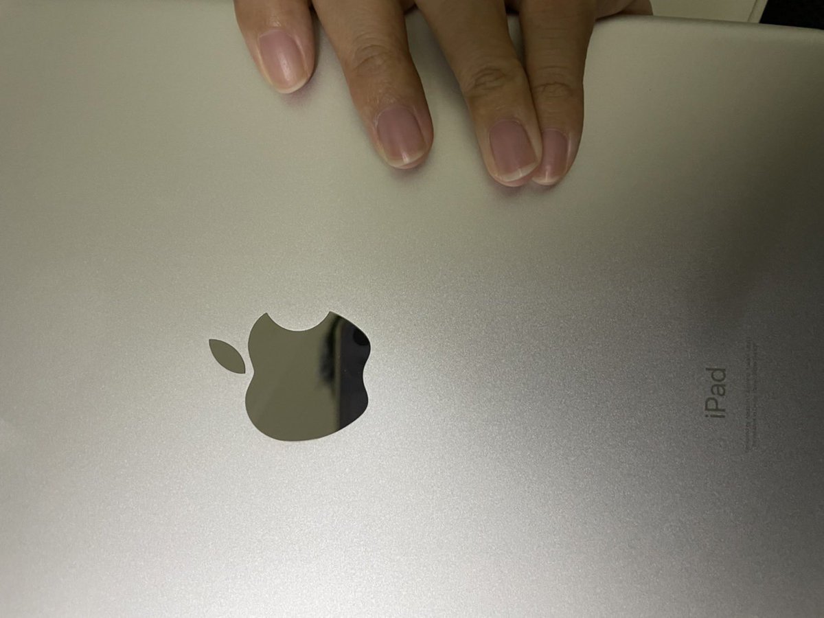 qxnci's tweet photo. ส่งต่อ Ipad gen9 (ใส่ซิม) 64gb ขาย 15,000 บาท  แค่แกะซีลออกมาดู ยังไม่ได้เปิดเครื่อง ประกันศูนย์ 1 ปีเต็ม ในช้อป 18,400 ถูกกว่าช้อป 3,400 
** นัดรับกทม, ผ่านแอดได้ค่ะ #ไอแพด #ipad #ipadgen9 #ไอแพดมือสองราคาถูก #ไอแพดมือสอง #ไอแพดเพื่อการศึกษา #ไอแพดราคาถูก https://t.co/KYzs1ON67u