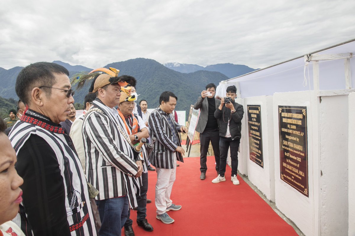 PemaKhanduBJP's tweet image. Elated to be among people of Damin village, today!

It feels special to be the first CM to visit Damin Admn HQs. It is the last major habitation towards Tibet border in Kurung Kumey dist.

Inaugurated six projects.
1/3