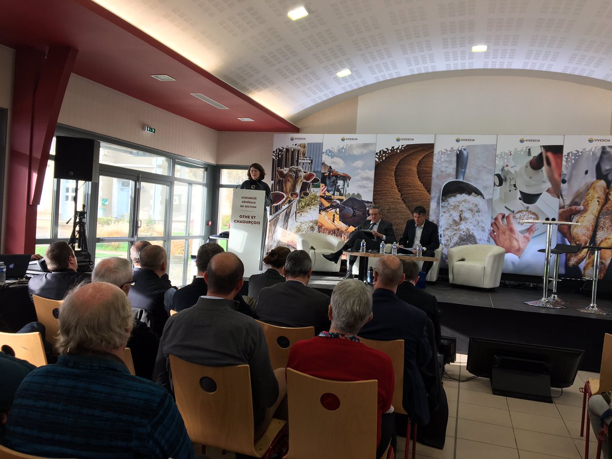 Vivescia's tweet photo. [#AGSection] Nous débutons cette nouvelle semaine d'assemblées générales de section à Chessy les Prés (10) avec les associés-coopérateurs de la section Othe et Chaourçois. Au programme : retour sur l'année, table ronde avec @Symbiose_biodiv, échanges et regard sur l'avenir. https://t.co/59EJn7493n