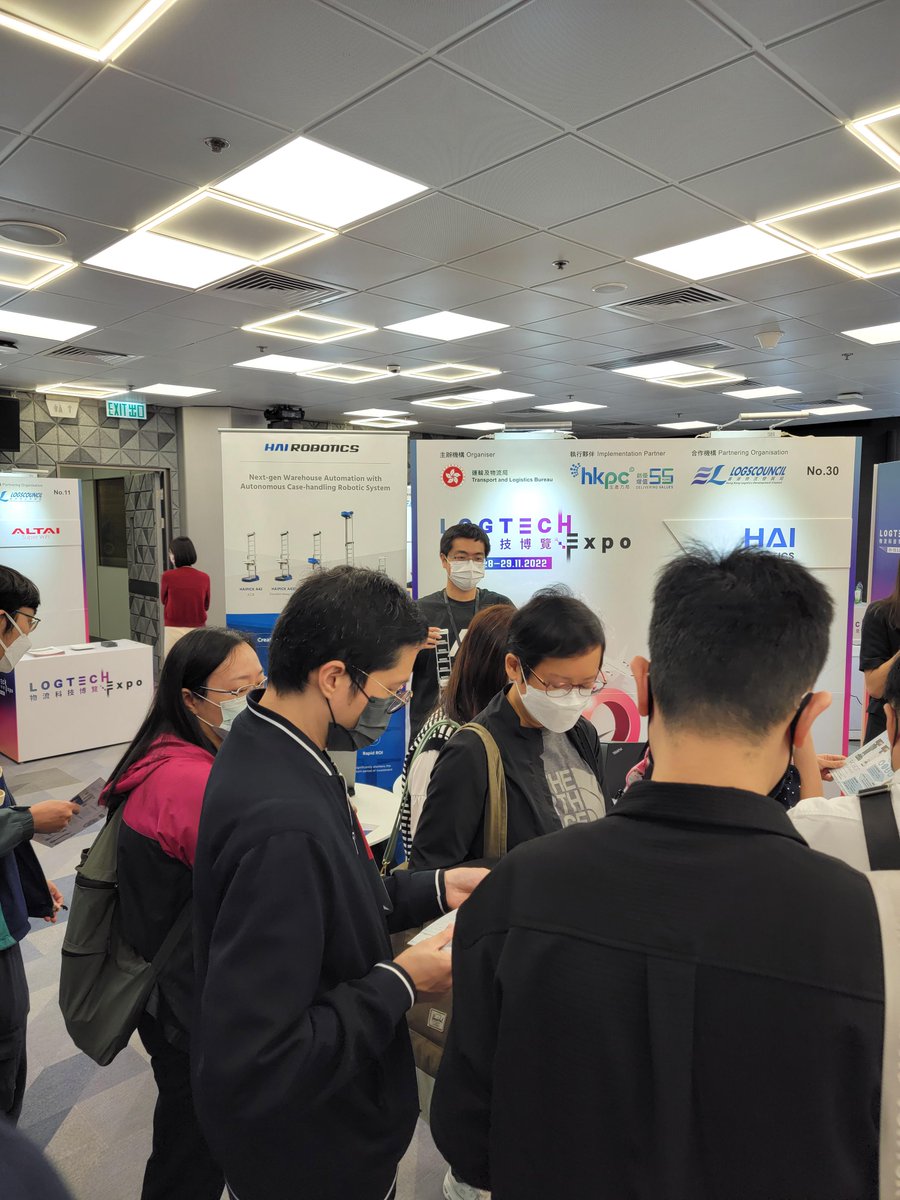 HaiRobotics's tweet image. We had a great first day at LOGTECH Expo #HongKong🥳
We'll be here again tomorrow, come and chat with our local team and learn how #HaiRobotics' solutions can help you #automate your unique operation
👉HKPC Building, Kowloon Tong, Booth 30
#technology #logistics #productivity