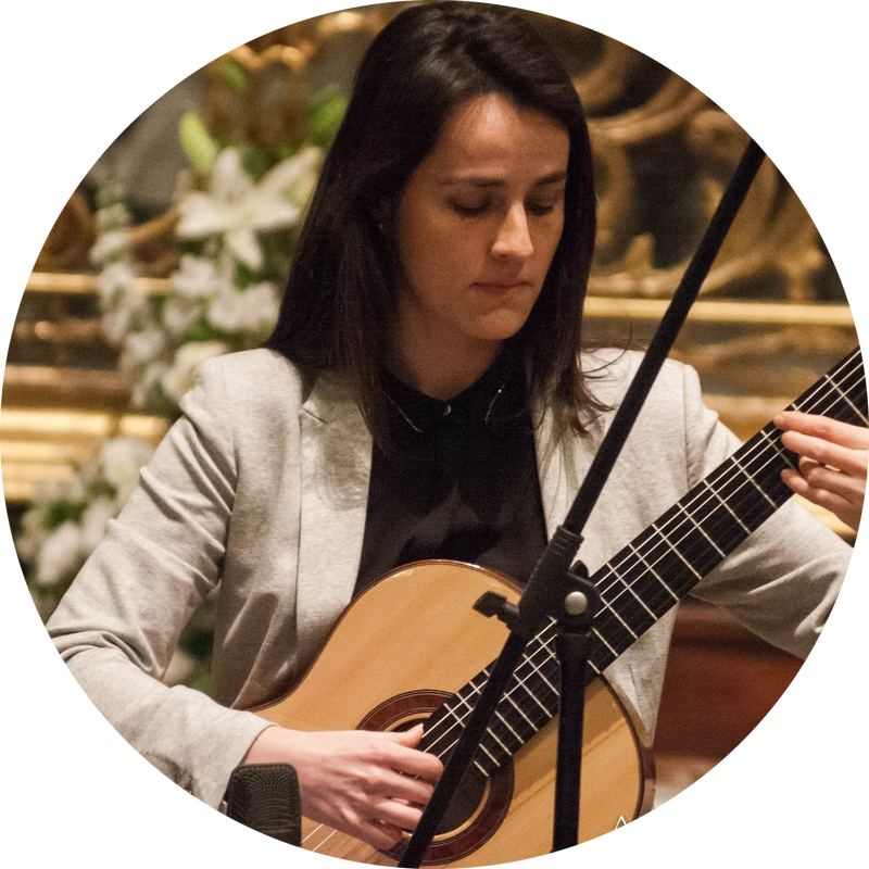 Destacada participación de guitarrista chilena Karla García en gala efectuada en Toronto por el mes de la herencia Hispano Latinoamericana
chile.gob.cl/toronto/notici…