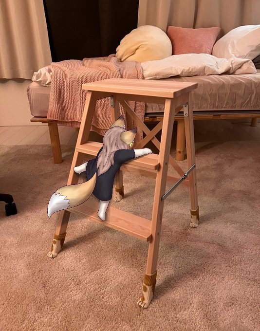marcelr181's tweet photo. @annytf awwww look at her trying to climb the stepstool... https://t.co/MRkUvQoH4H