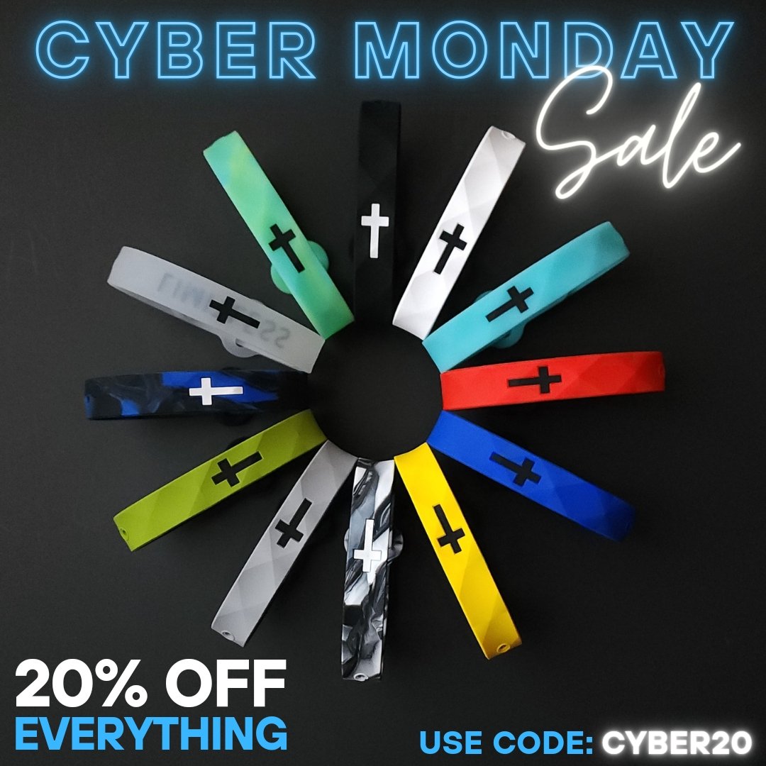 gemvius's tweet image. Last chance to save BIG before Christmas! Sale ends at midnight ✌️

Shop Cyber Monday --&amp;gt; gemvius.com/collections