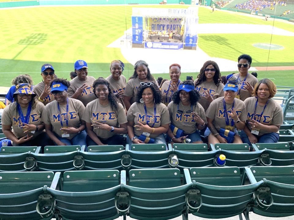 MuTauSigma1's tweet photo. Day 28: Alumnae Member Spotlight! 

#Greater #SigmaGammaRho #SGRho 
#sgrhoupdates #KilleenSGRhos 
#womenofsgrho #Sgrho100 #GradChapter https://t.co/mknbybezw7