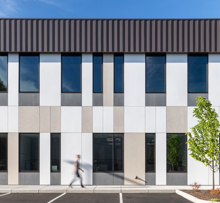 foundryservice's tweet photo. @KelleyConnect building in Medford, OR with @Cembrit Patina P050, P545, and P22 #fibercement boards. @KSWArchitects https://t.co/i8Zt3rrNoX https://t.co/er5Poq7MeK