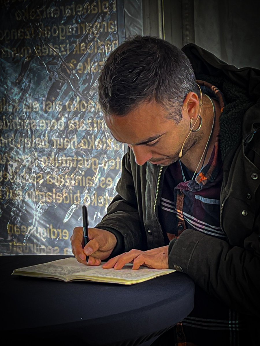 inizitue's tweet photo. Eskerrik asko @GaldakaoEHBildu gonbitagaiti! Plazerra izin zen barru-barruti ataratako berbak zuokaz partekatu ahal izitea! Bertati -bertara...zuokaz jada Galdako hogei-hogeita hamarra! Biba zuek!
#galdakao #galdakao2030 #arantzazulab #aldaketa @ehbildu #ehbildu https://t.co/OzBMA2IJwr