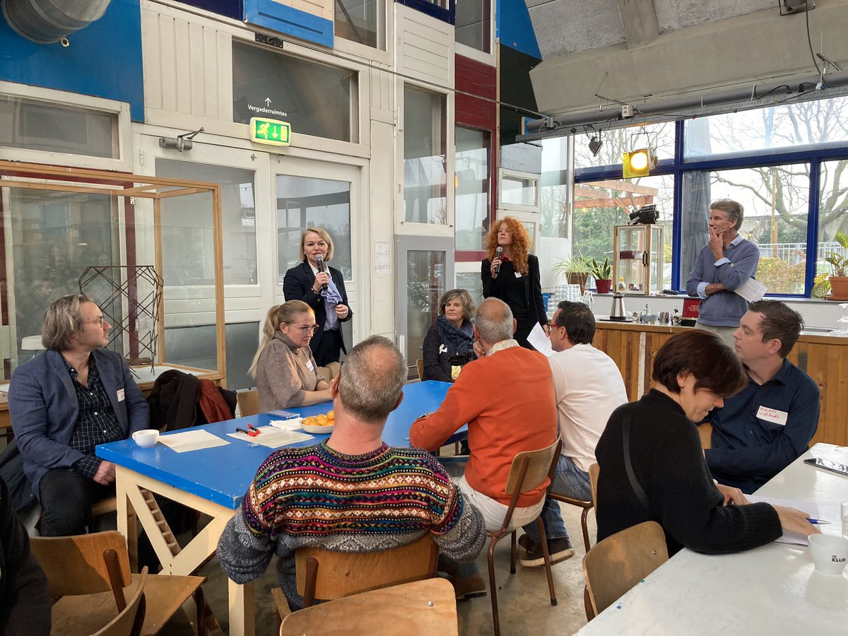 studioMARCHA's tweet photo. Wat een topdag vandaag! Met Titia van #cocreatiepaddepoel @tijmenhordijk en Robin van @wijkmakers en @sdc050peter naar Utrecht voor de startbijeenkomst van #programmaSAMEN!
Als 1 van 6 gemeentes mogen we 2 jaar lang in Groningen aan de slag! https://t.co/yJOJPkJ9gf