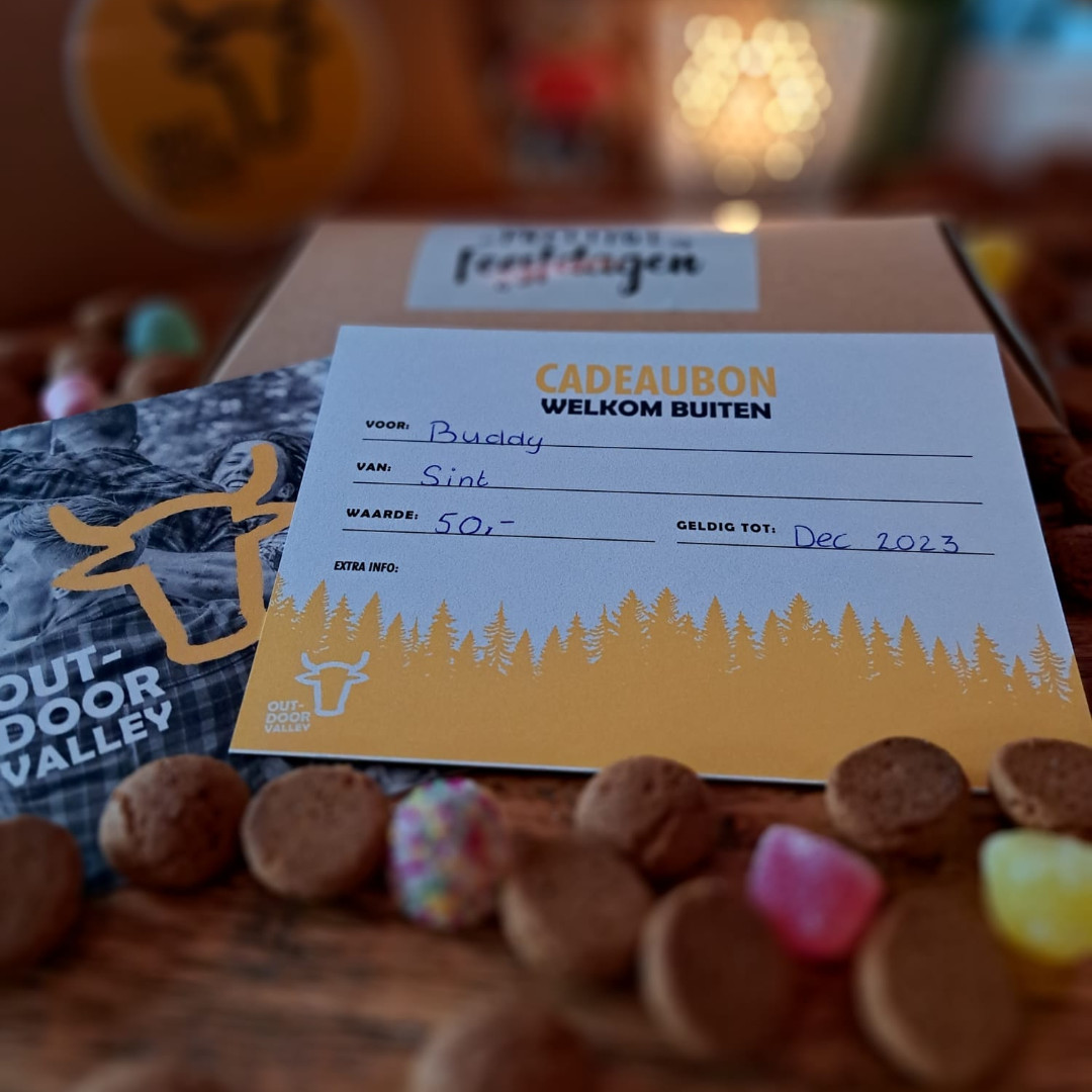 De sint wist nog niet wat hij Buddy wilde geven, dus mag Buddy straks helemaal zelf kiezen wat hij doet met zijn cadeaubon van Outdoor Valley!🎁

Met de cadeaubonnen kan je verschillende leuke activiteiten doen! 🛶⛷️🏃